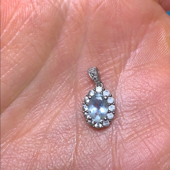 Aquamarine Halo Pendant in 0.04 TW Carat Diamonds - Picture 1 of 3